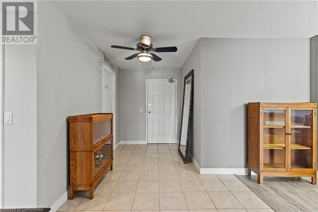 Photo 6 of 990 Golf Links Road Unit 301, Ancaster ON
