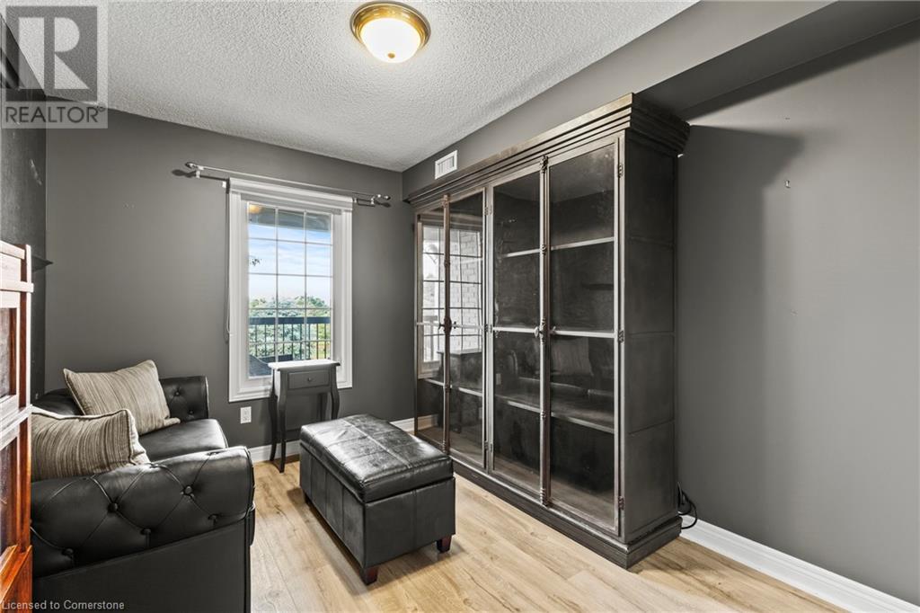 Photo 18 of 990 Golf Links Road Unit 301, Ancaster ON