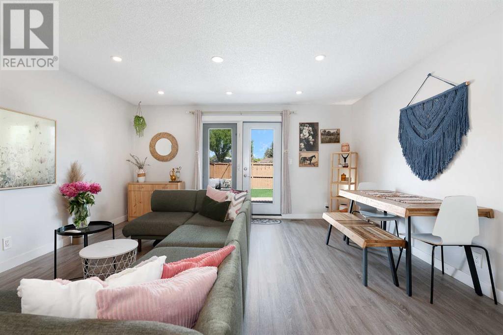 Single Family House for Sale in  Bow Trail SW Rosscarrock Calgary 