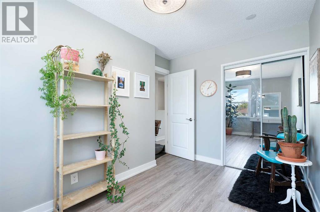 Single Family House for Sale in  Bow Trail SW Rosscarrock Calgary 