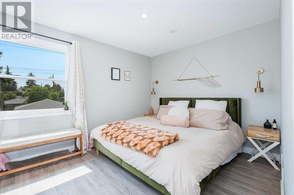Single Family House for Sale in  Bow Trail SW Rosscarrock Calgary 