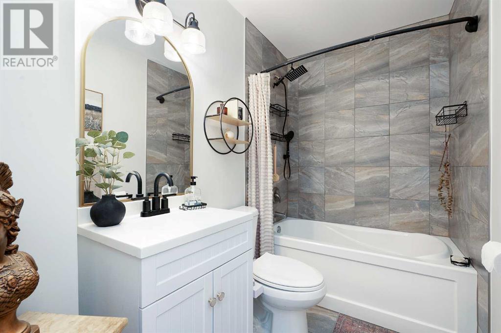 Single Family House for Sale in  Bow Trail SW Rosscarrock Calgary 