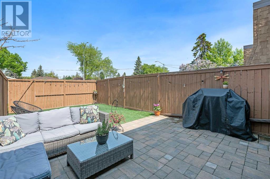 Single Family House for Sale in  Bow Trail SW Rosscarrock Calgary 