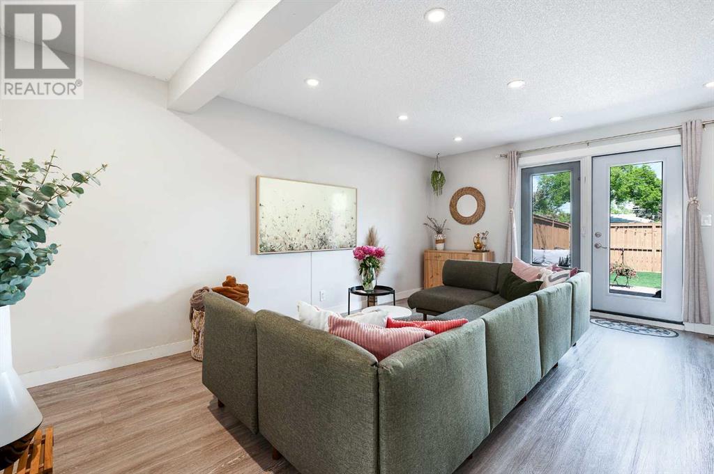 Single Family House for Sale in  Bow Trail SW Rosscarrock Calgary 