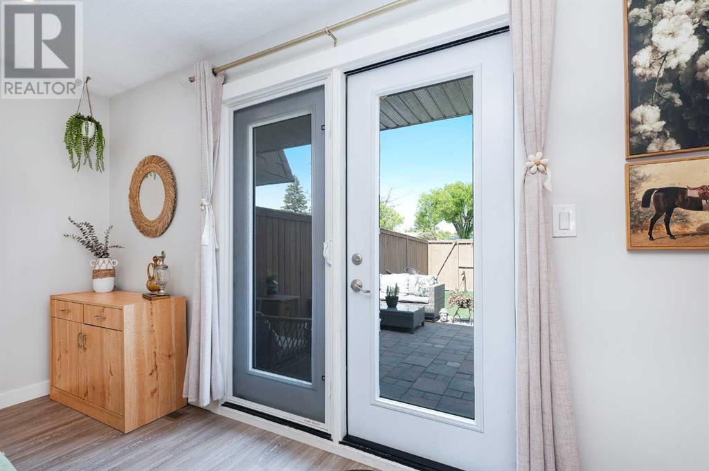 Single Family House for Sale in  Bow Trail SW Rosscarrock Calgary 