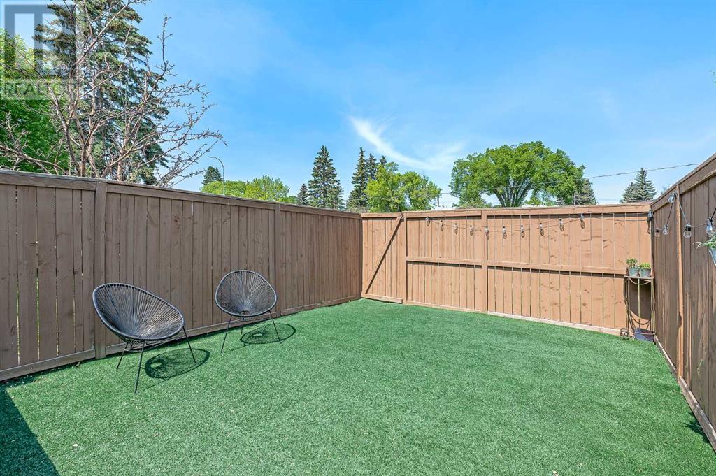 Single Family House for Sale in  Bow Trail SW Rosscarrock Calgary 