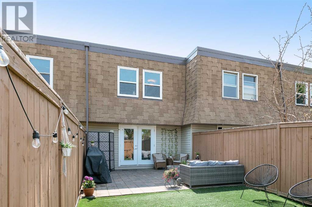 Single Family House for Sale in  Bow Trail SW Rosscarrock Calgary 