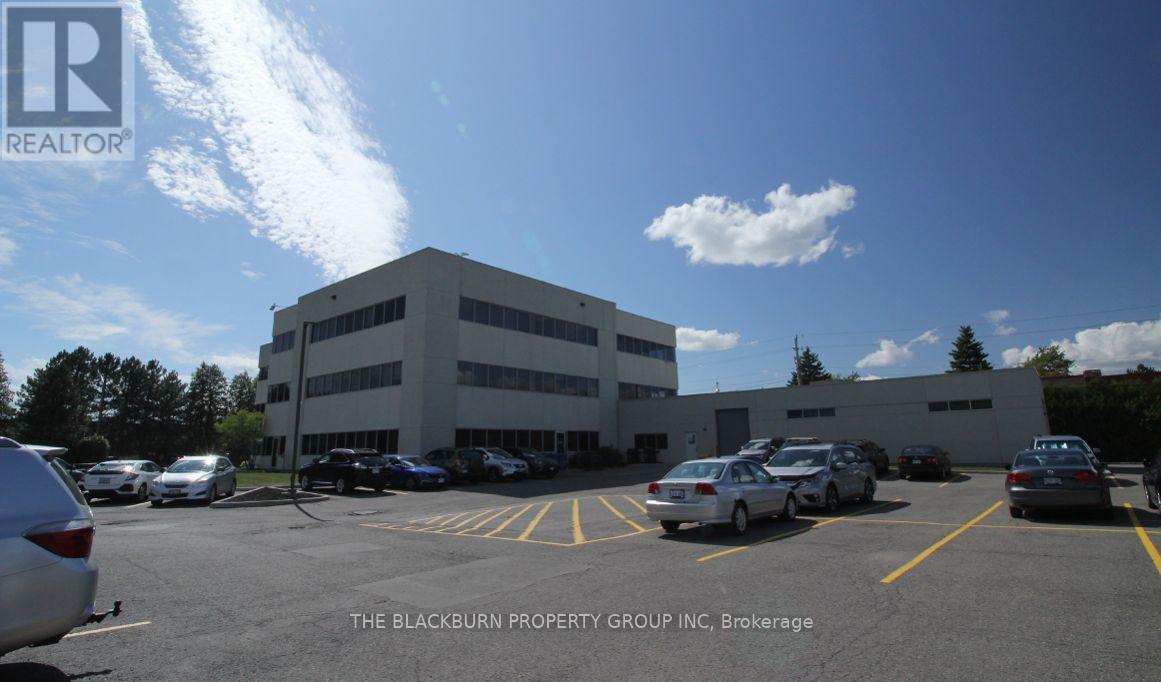 Photo 2 of 101 7 Capella Court, Ottawa ON