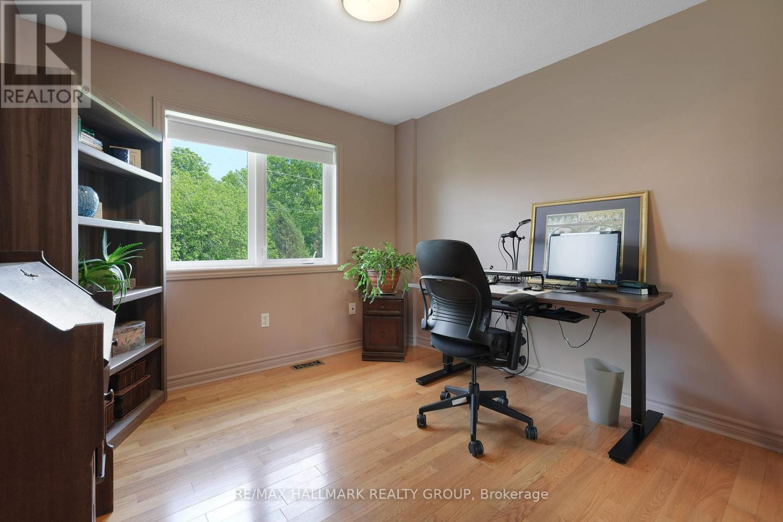 Photo 3 of 184 Old Pakenham Road, Ottawa ON