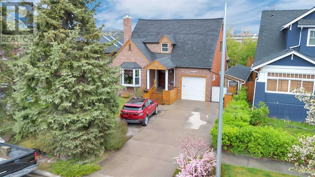 Single Family House for Sale in  Scarboro Avenue SW Scarboro Calgary 