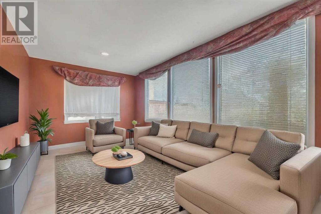 Single Family House for Sale in  Scarboro Avenue SW Scarboro Calgary 