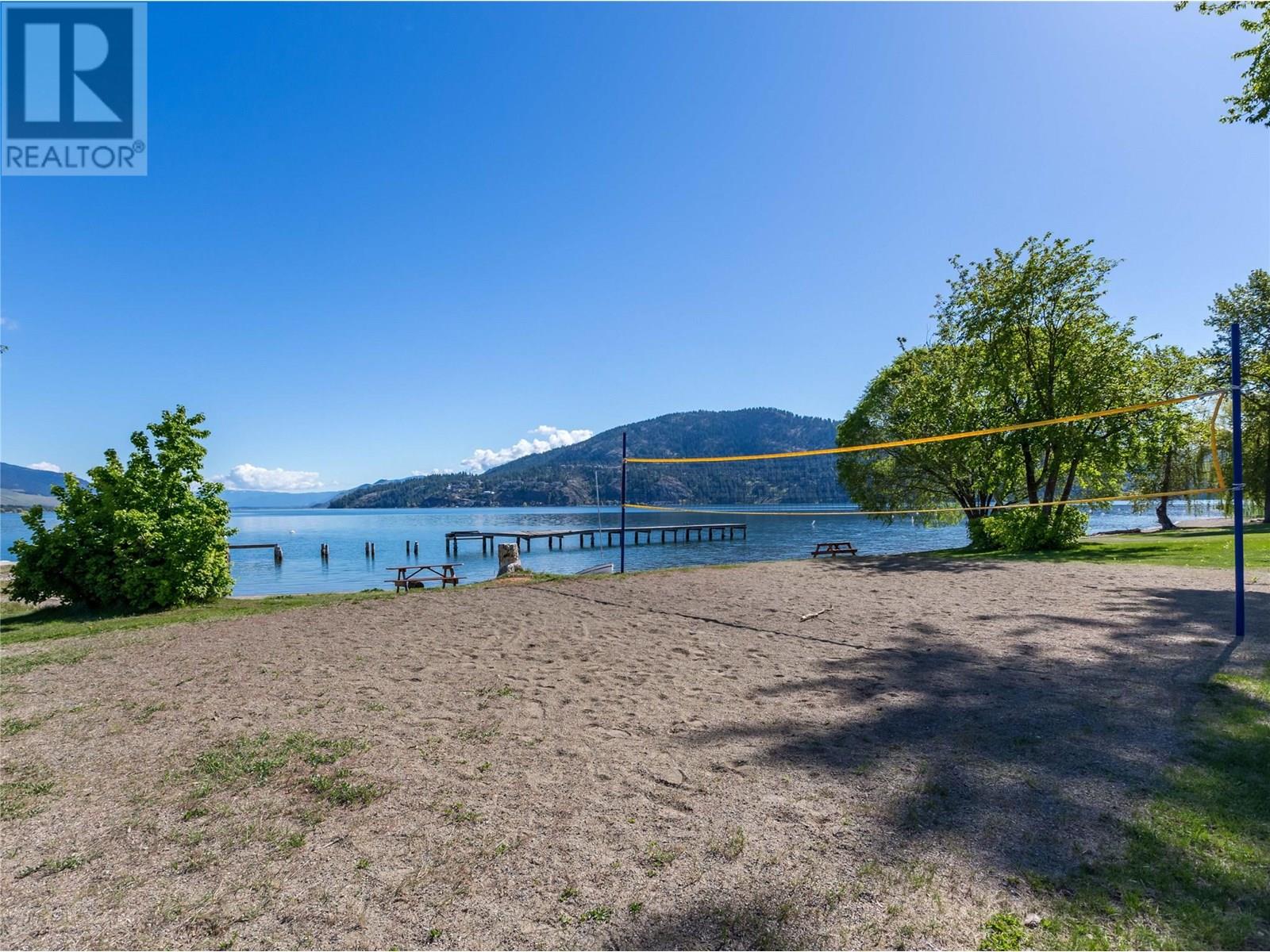 575 Meadowlark Avenue, Vernon