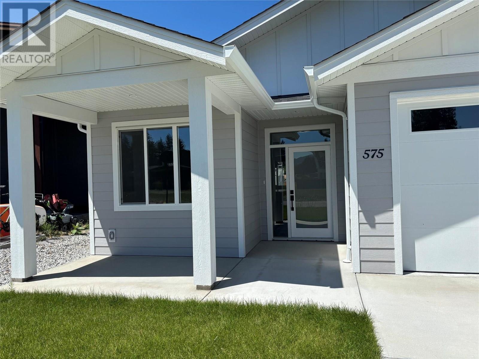 575 Meadowlark Avenue, Vernon