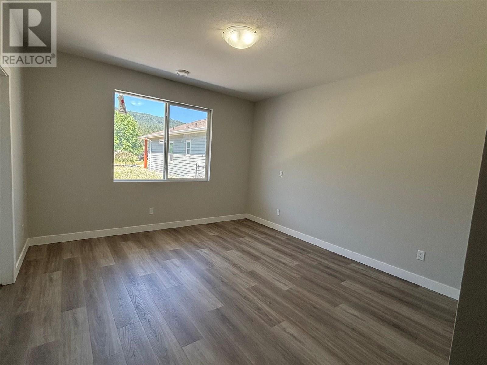 575 Meadowlark Avenue, Vernon