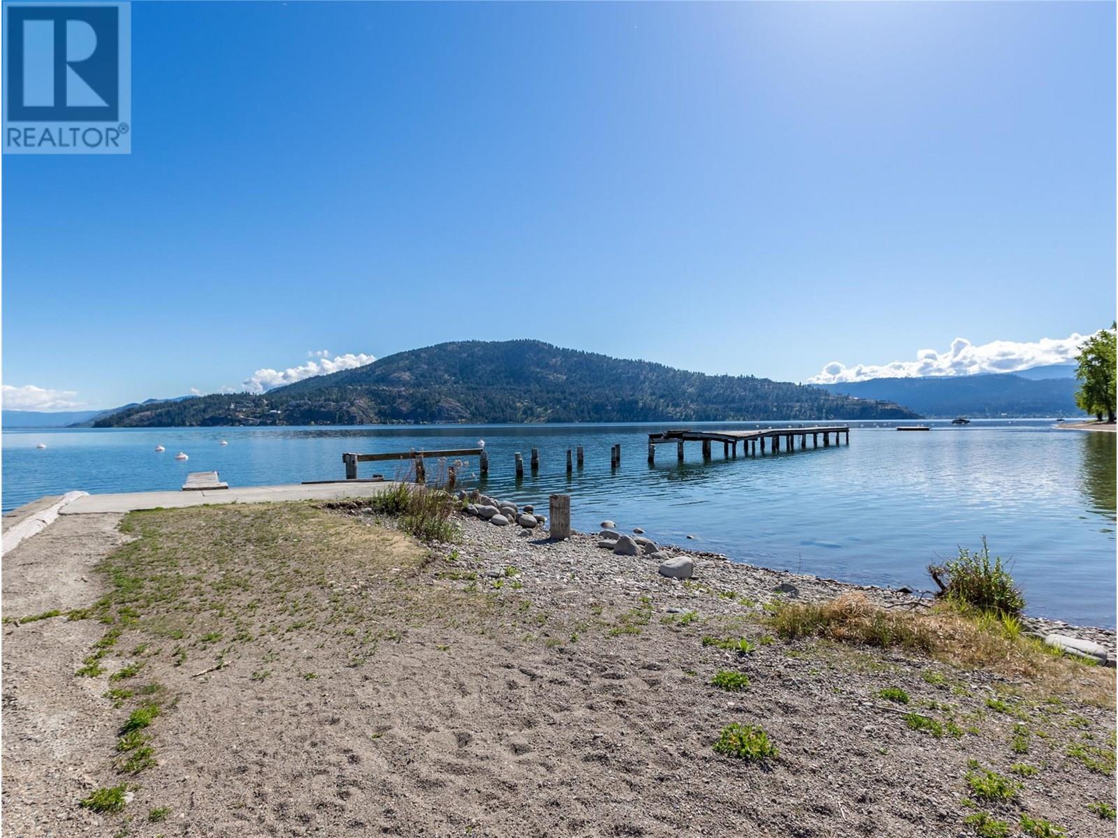 575 Meadowlark Avenue, Vernon