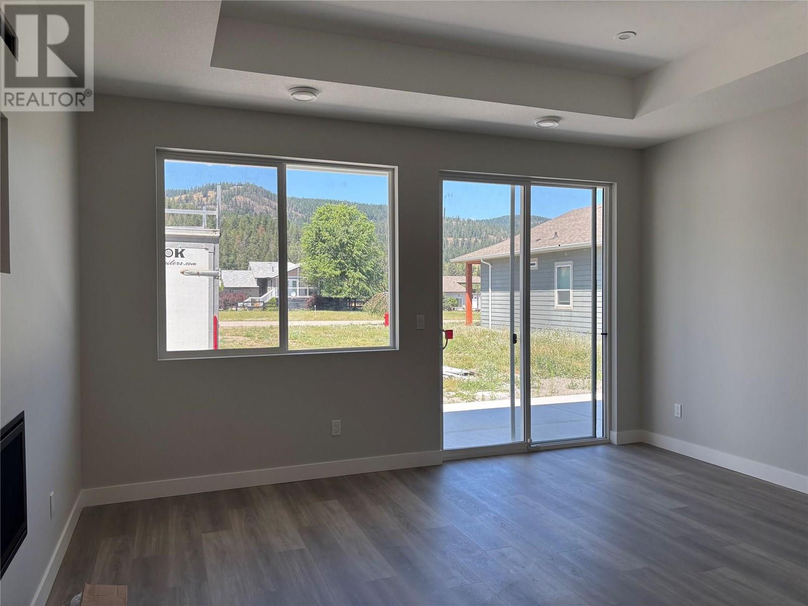 575 Meadowlark Avenue, Vernon