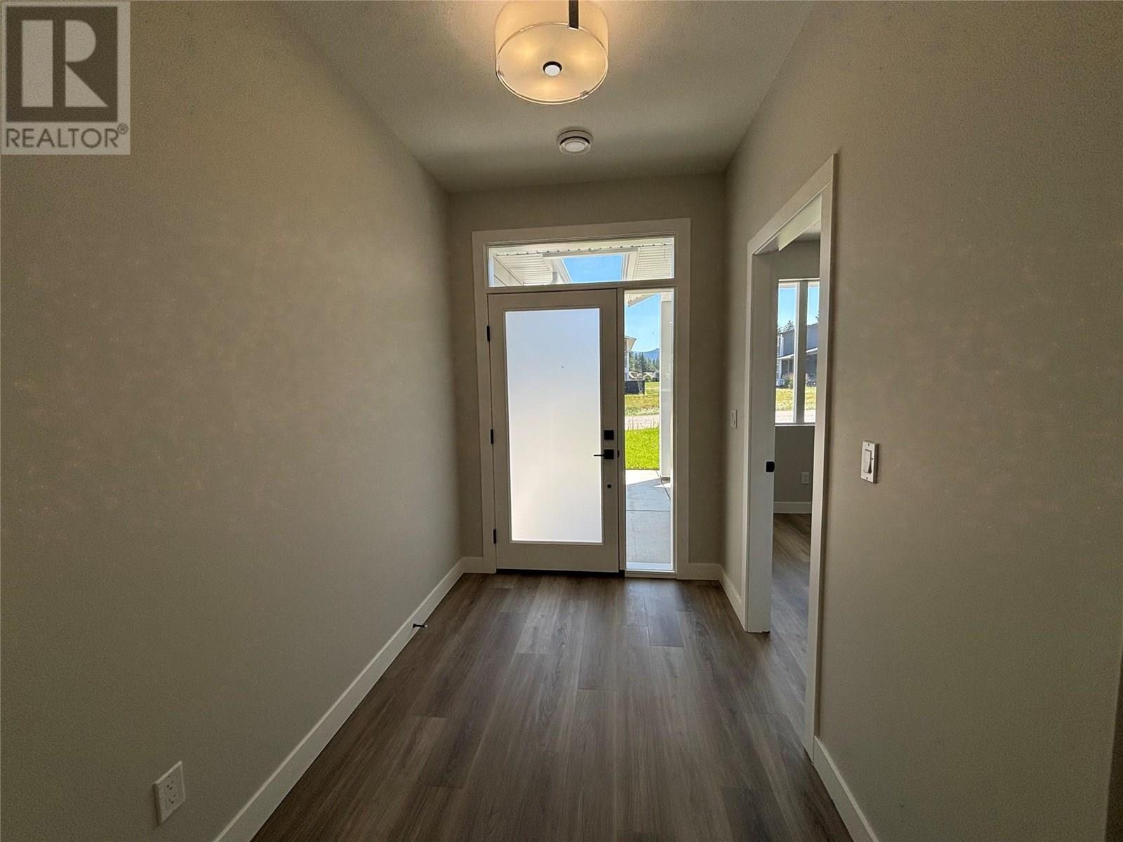 575 Meadowlark Avenue, Vernon