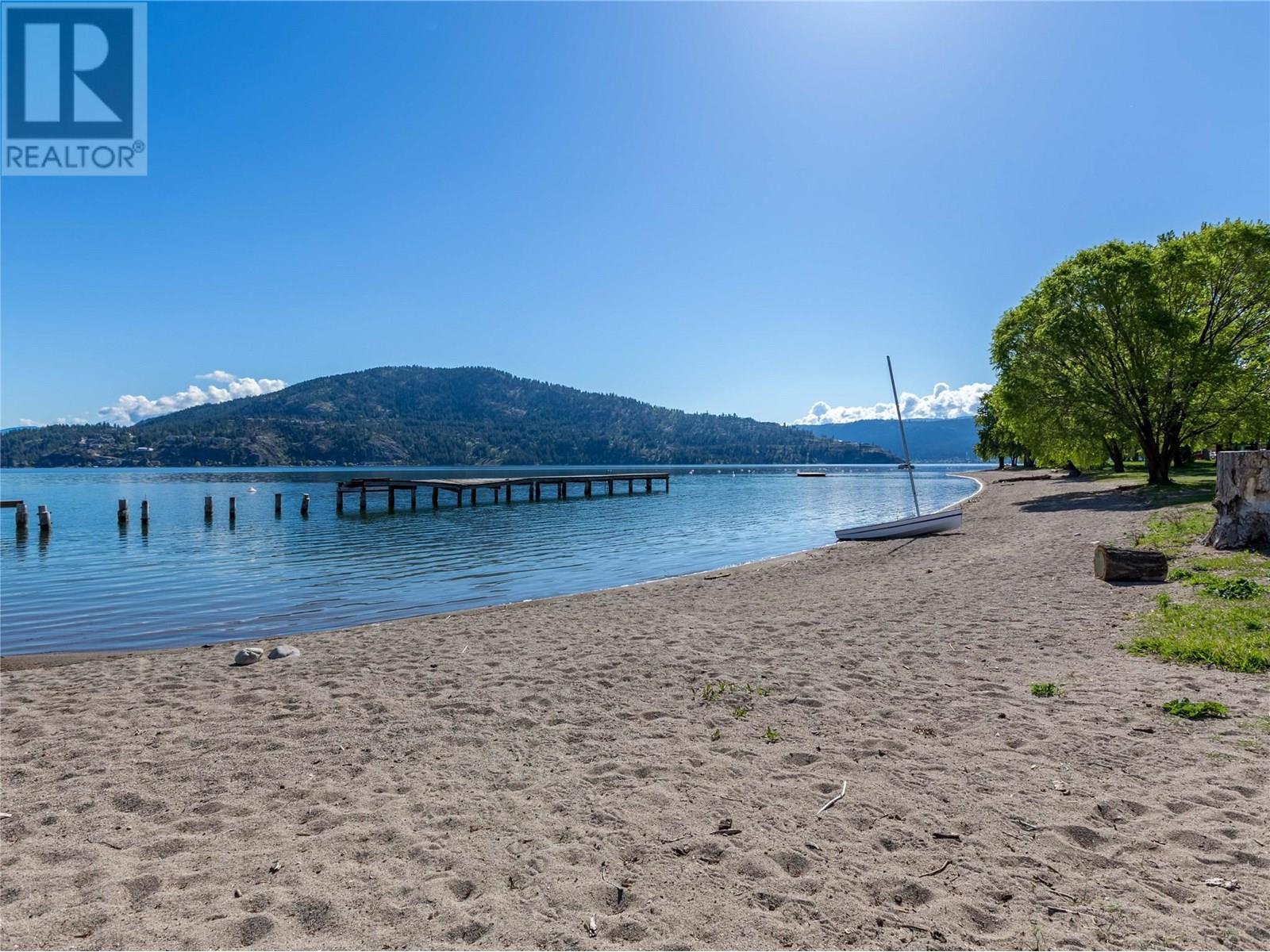 575 Meadowlark Avenue, Vernon