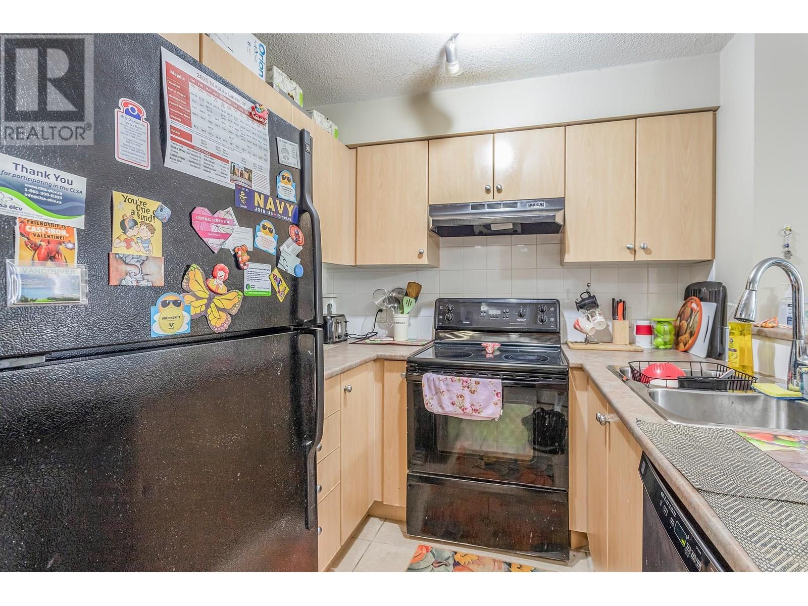 Photo 10 of 2312 244 Sherbrooke Street, New Westminster BC