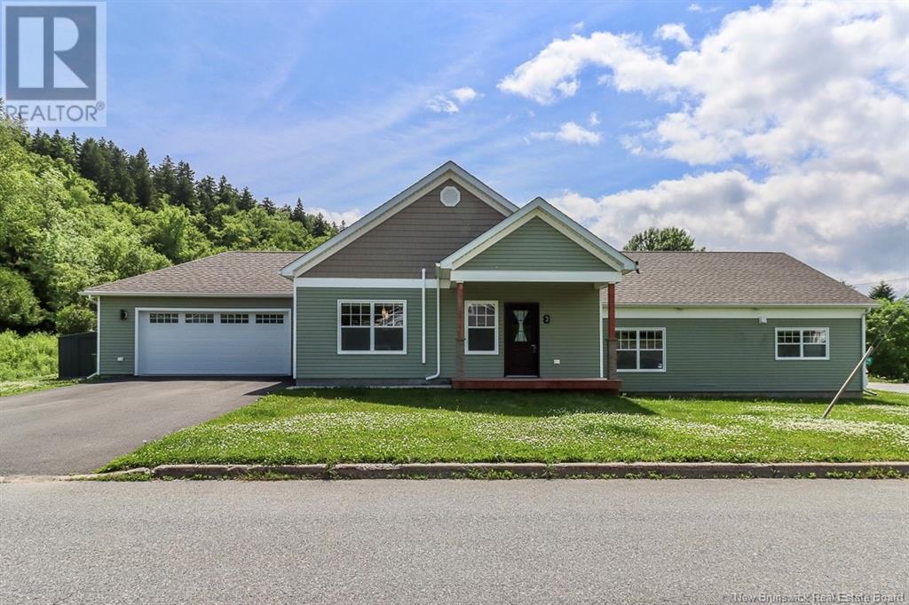 Photo 1 of 974 Kennebecasis Drive, Saint John NB
