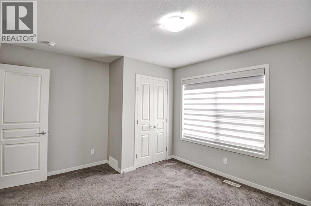 Photo 16 of 195 Masters Avenue Se, Calgary AB