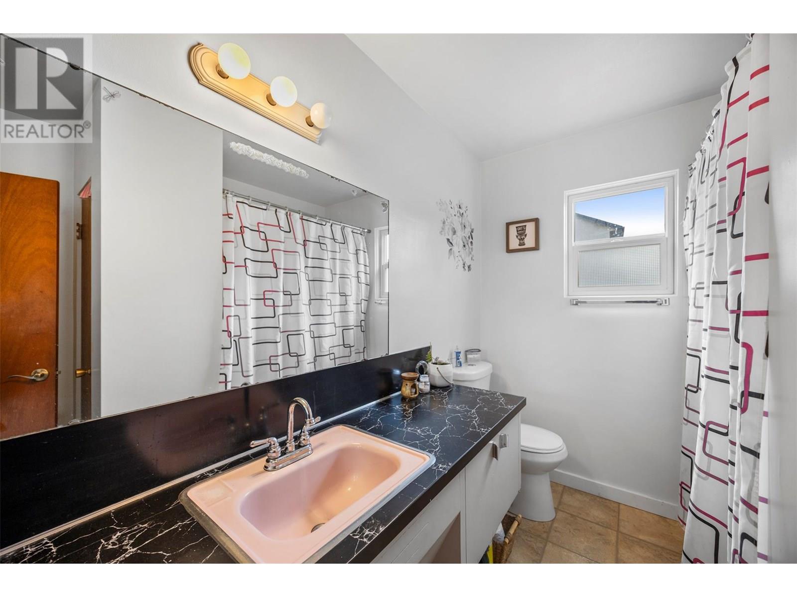 2556 / 2558 VALLEYVIEW DRIVE - Image 24