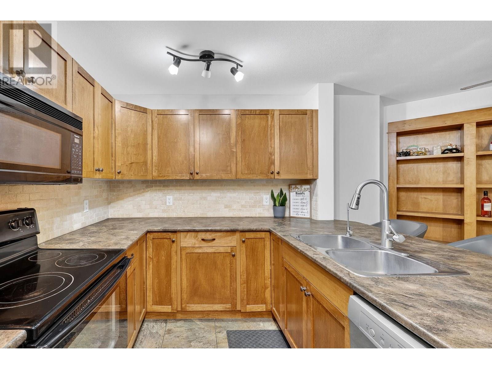 409 135 Ziprick Road, Kelowna