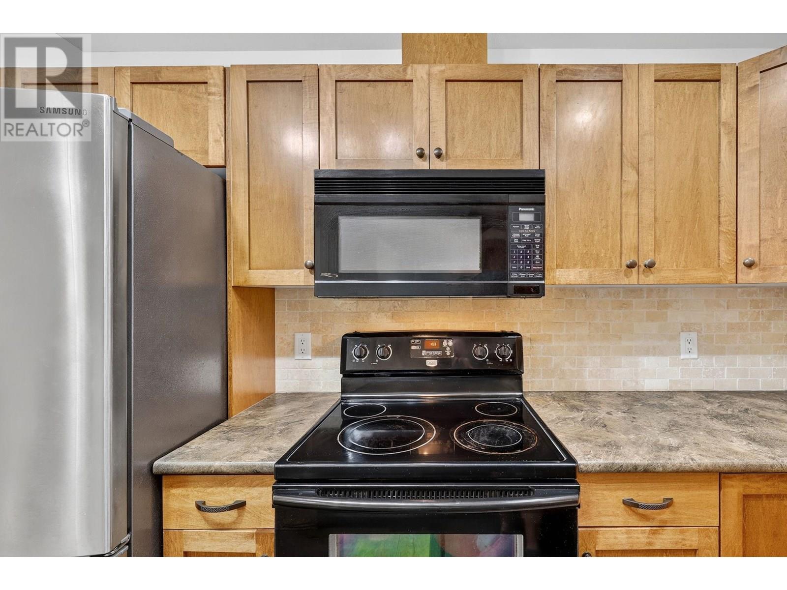 409 135 Ziprick Road, Kelowna