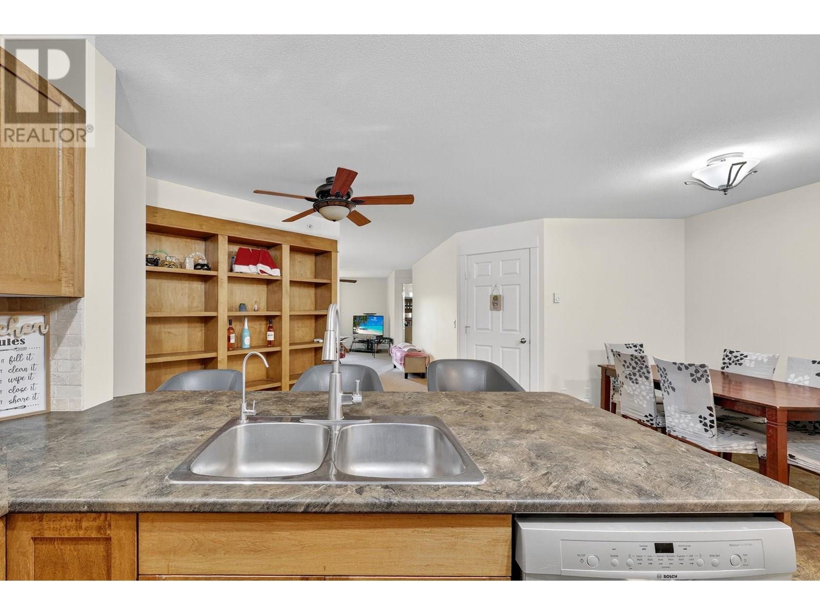 409 135 Ziprick Road, Kelowna