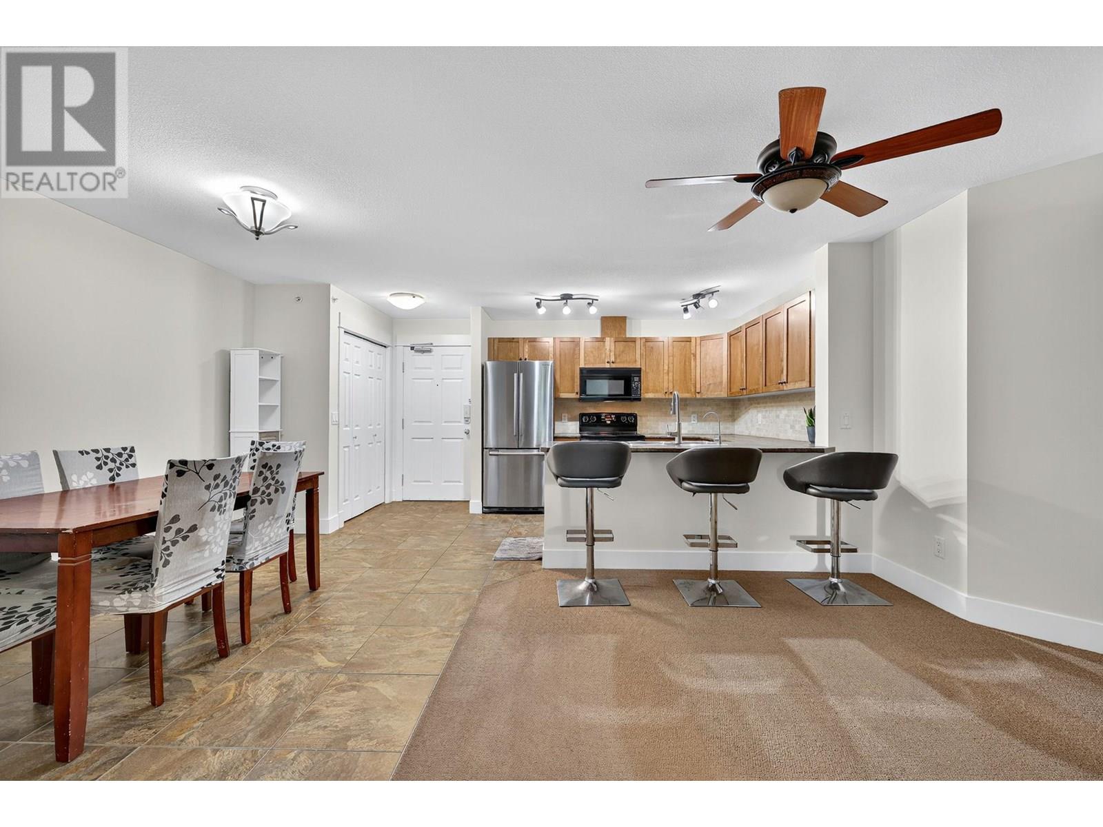 409 135 Ziprick Road, Kelowna