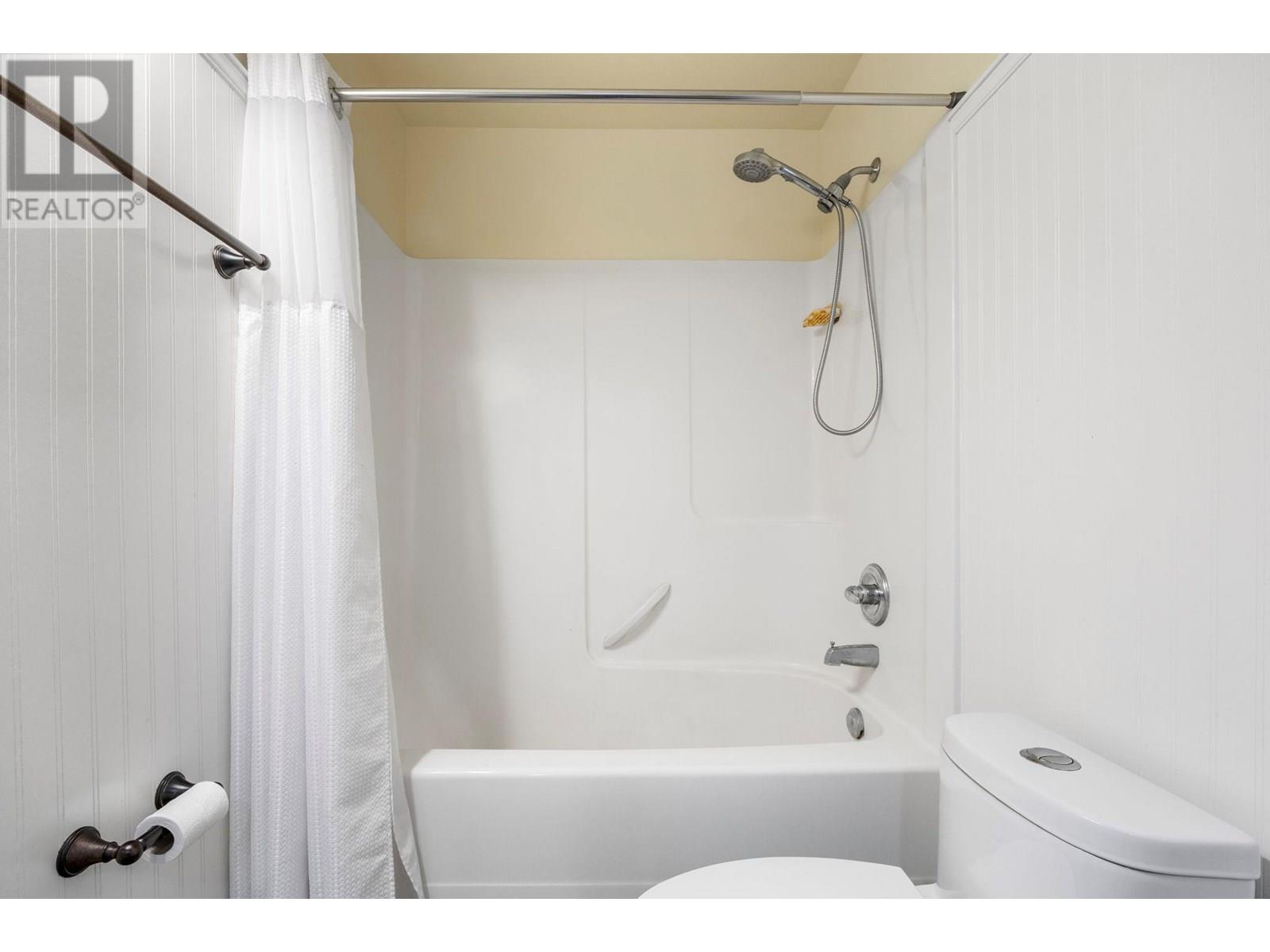 409 135 Ziprick Road, Kelowna