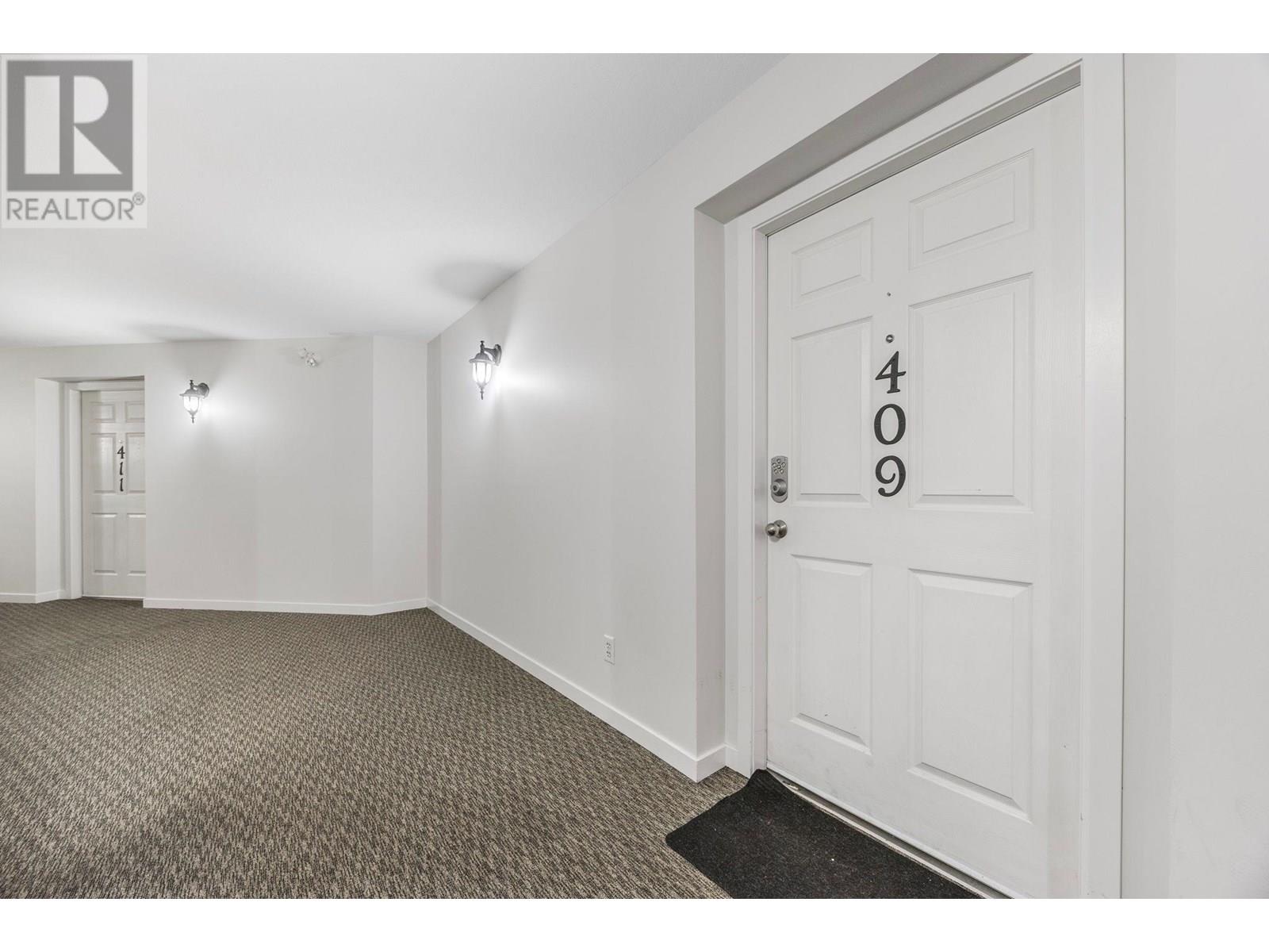 409 135 Ziprick Road, Kelowna