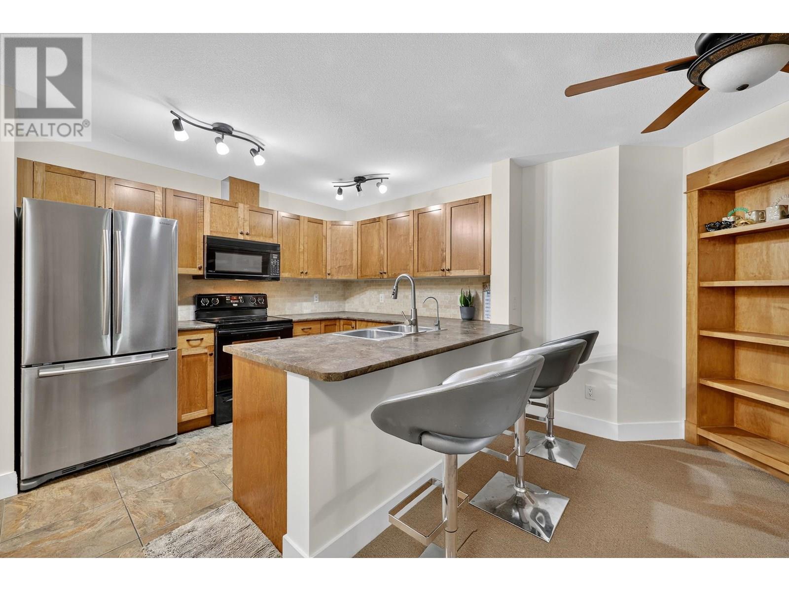 409 135 Ziprick Road, Kelowna