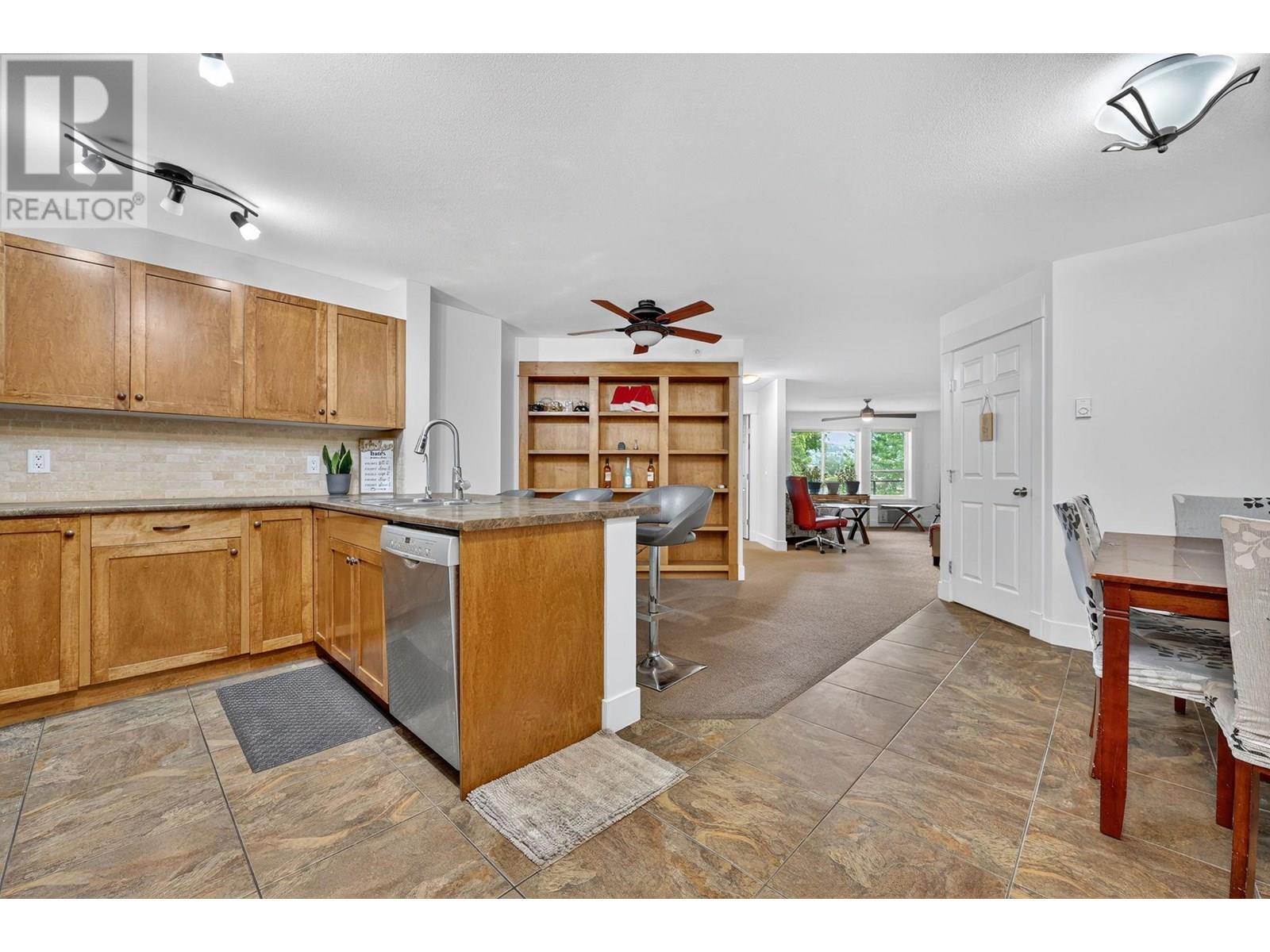 409 135 Ziprick Road, Kelowna
