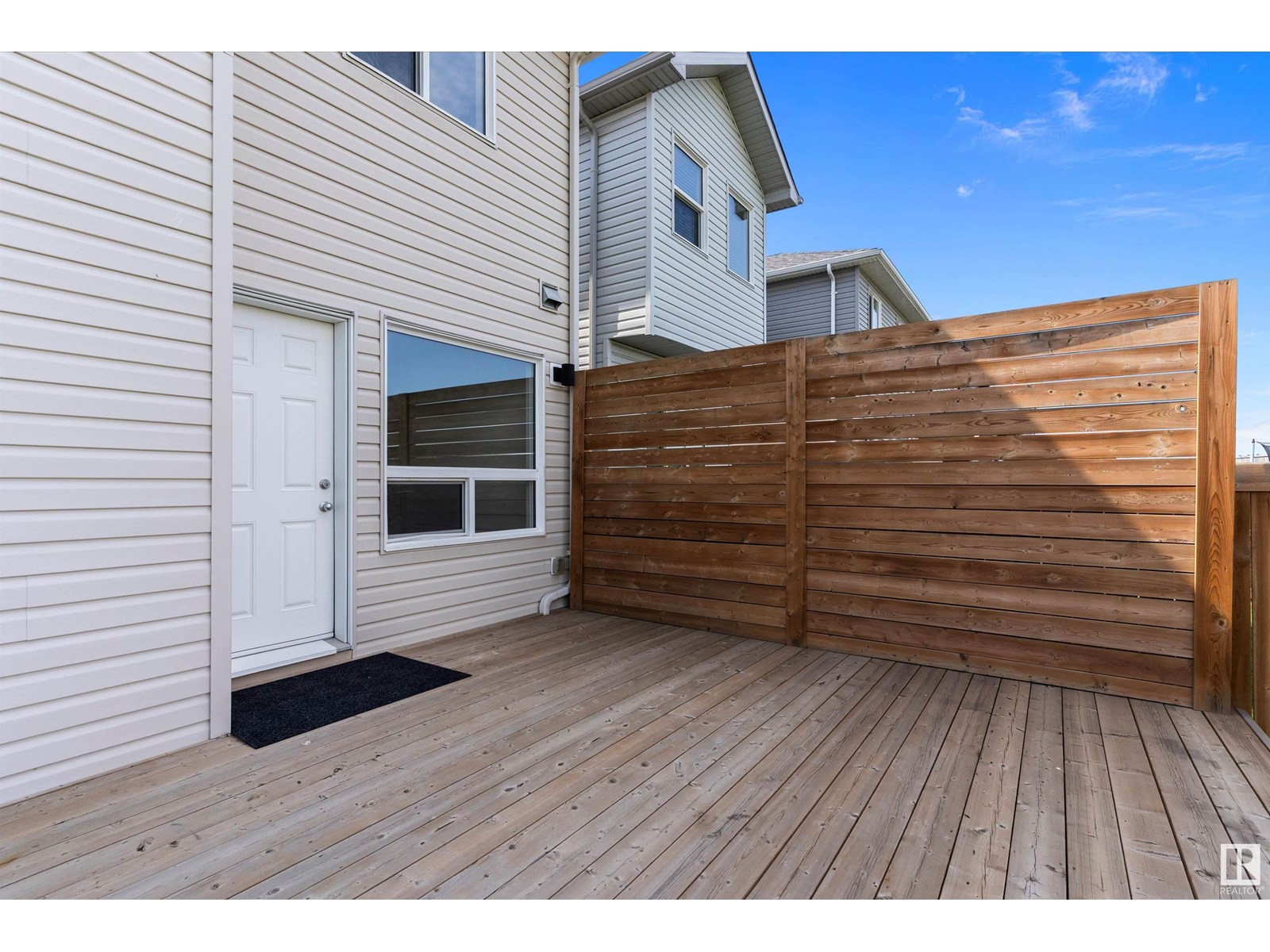 Photo 15 of 17135 38 St Nw, Edmonton AB