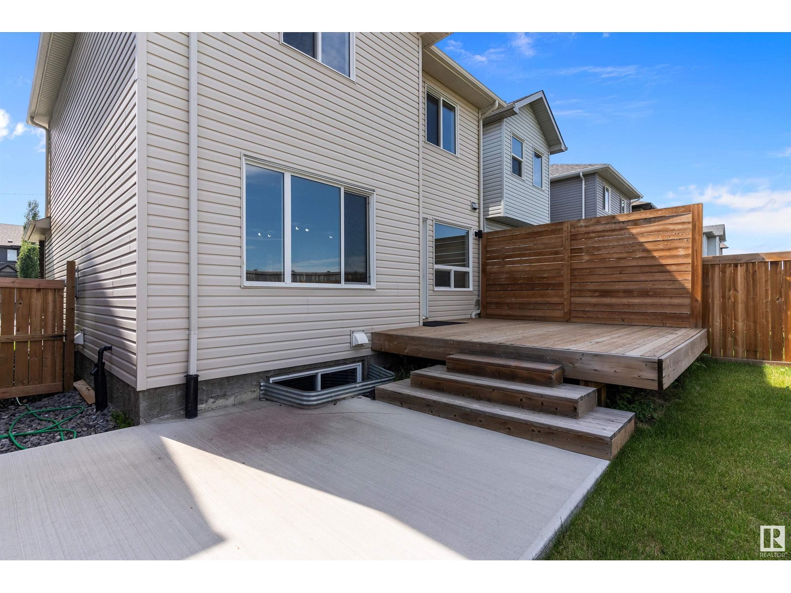 Photo 40 of 17135 38 St Nw, Edmonton AB