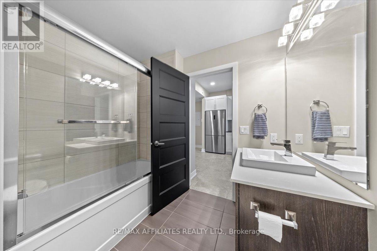 Photo 34 of 407 200 Inlet Private, Ottawa ON