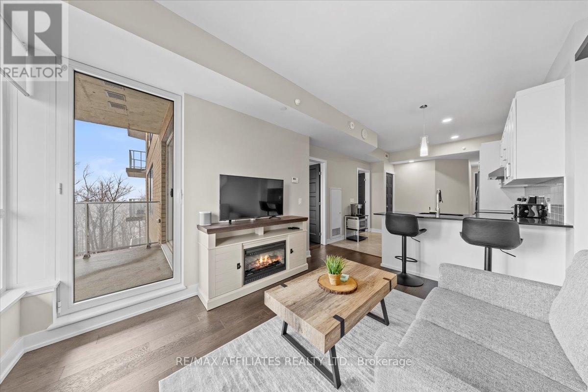 Photo 35 of 407 200 Inlet Private, Ottawa ON
