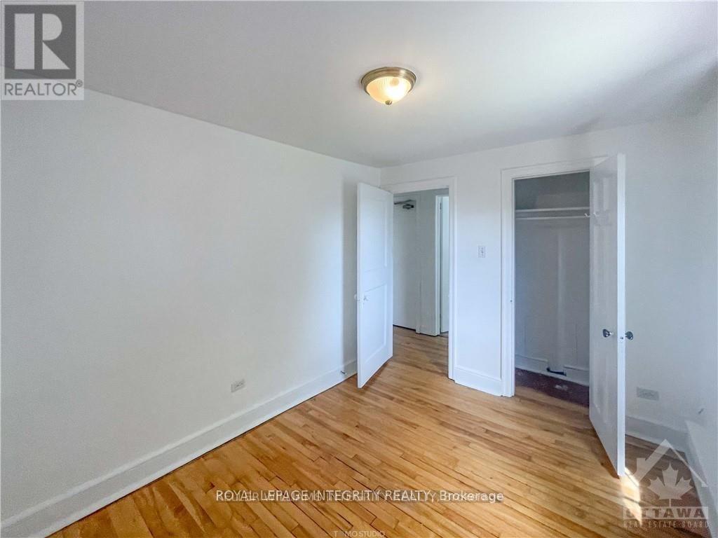 Photo 9 of 3 110 Glynn Avenue, Ottawa ON