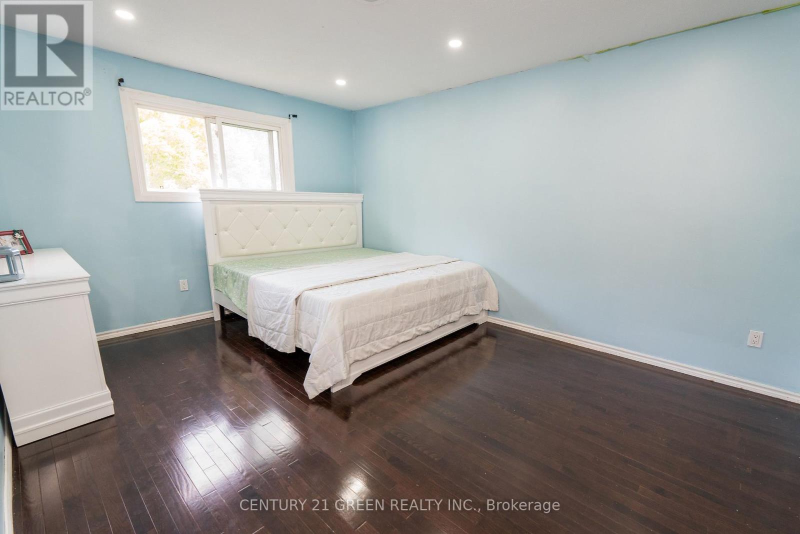 Photo 23 of 13 Alderbrook Drive, Clarington ON