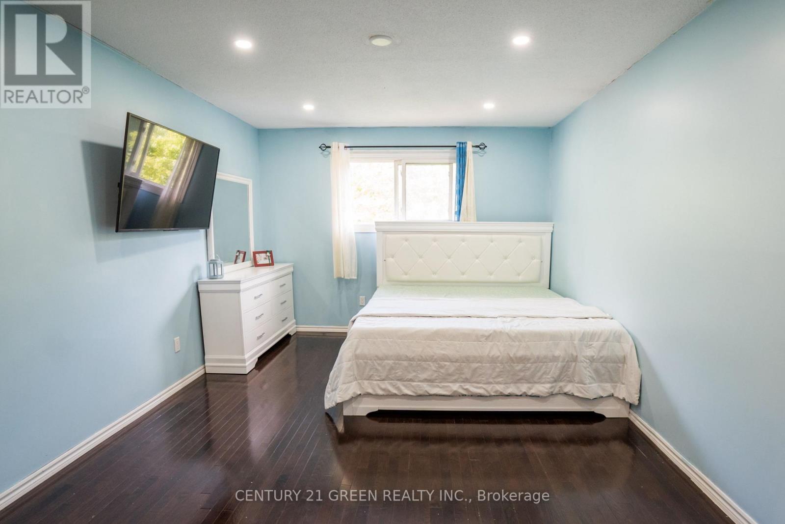 Photo 24 of 13 Alderbrook Drive, Clarington ON