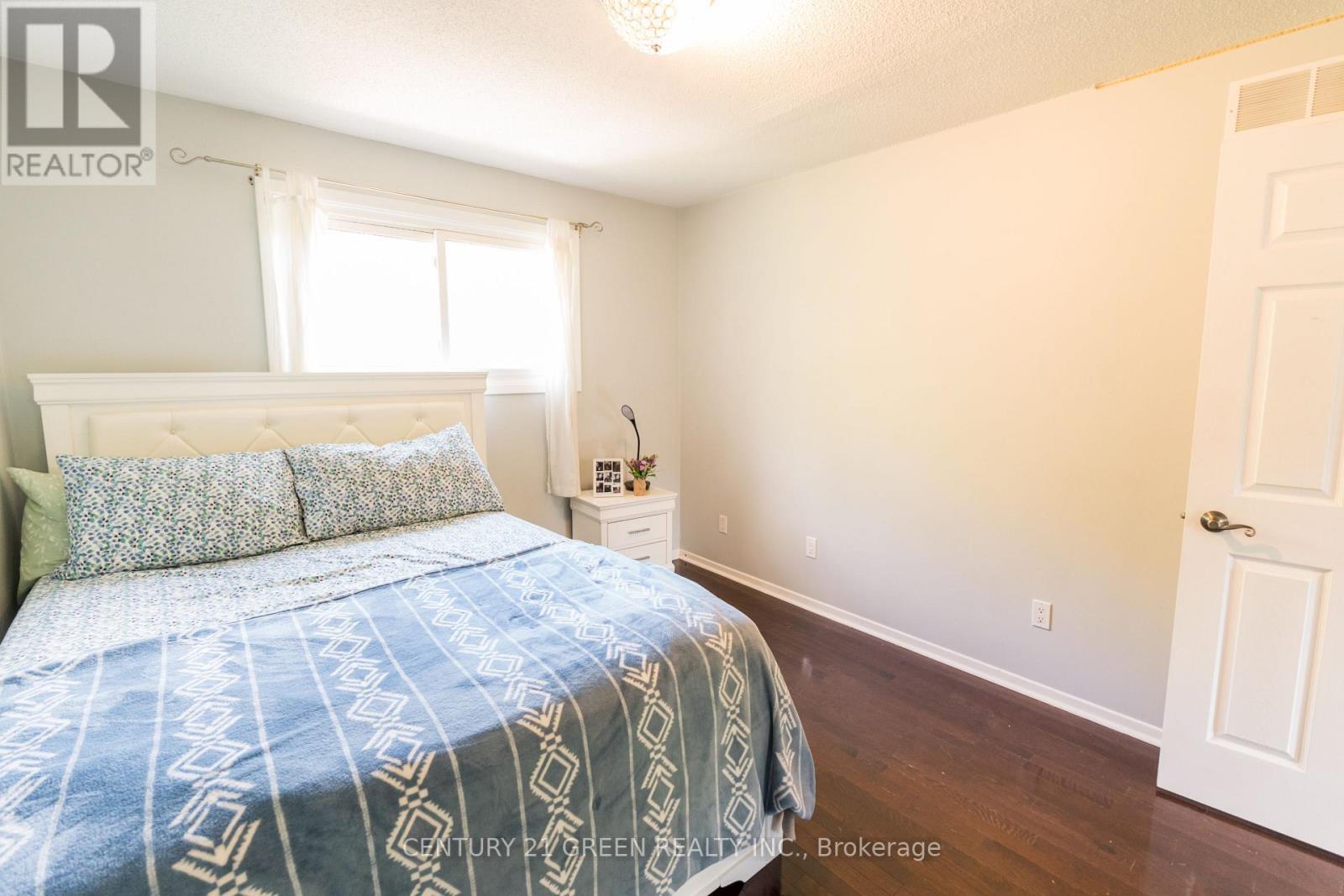 Photo 26 of 13 Alderbrook Drive, Clarington ON