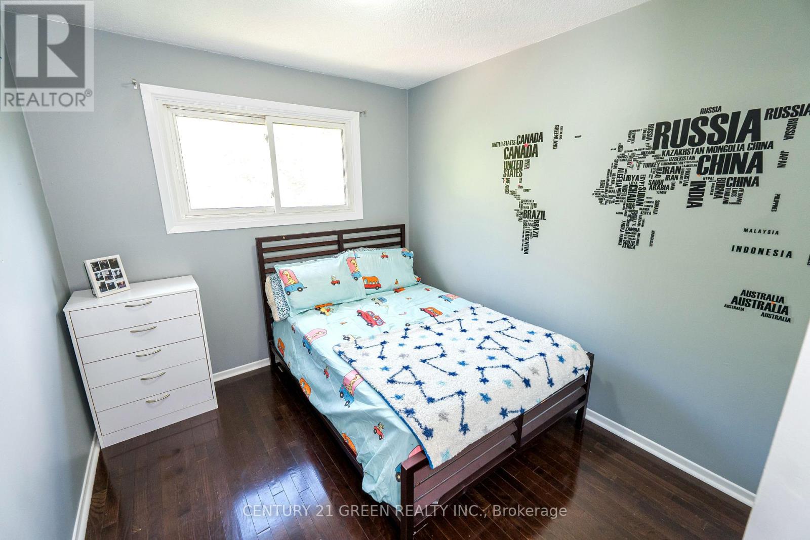 Photo 27 of 13 Alderbrook Drive, Clarington ON