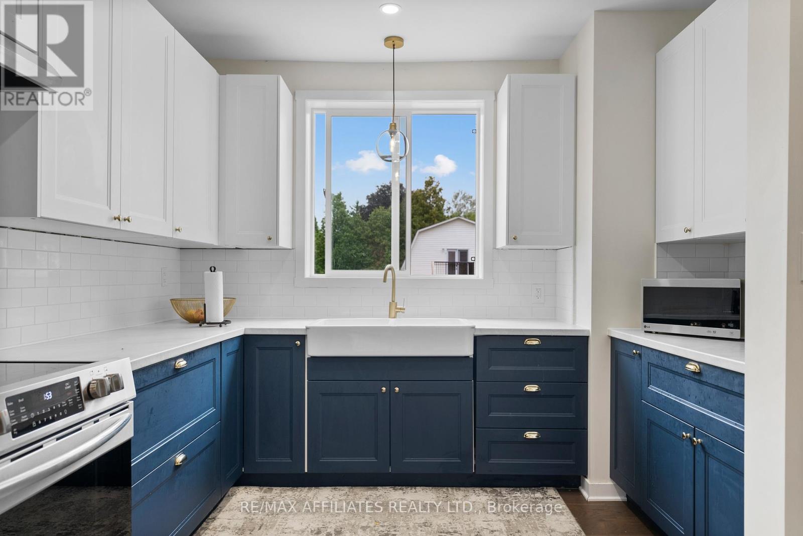 Photo 21 of 139 Rainbow Valley Drive, Montague ON