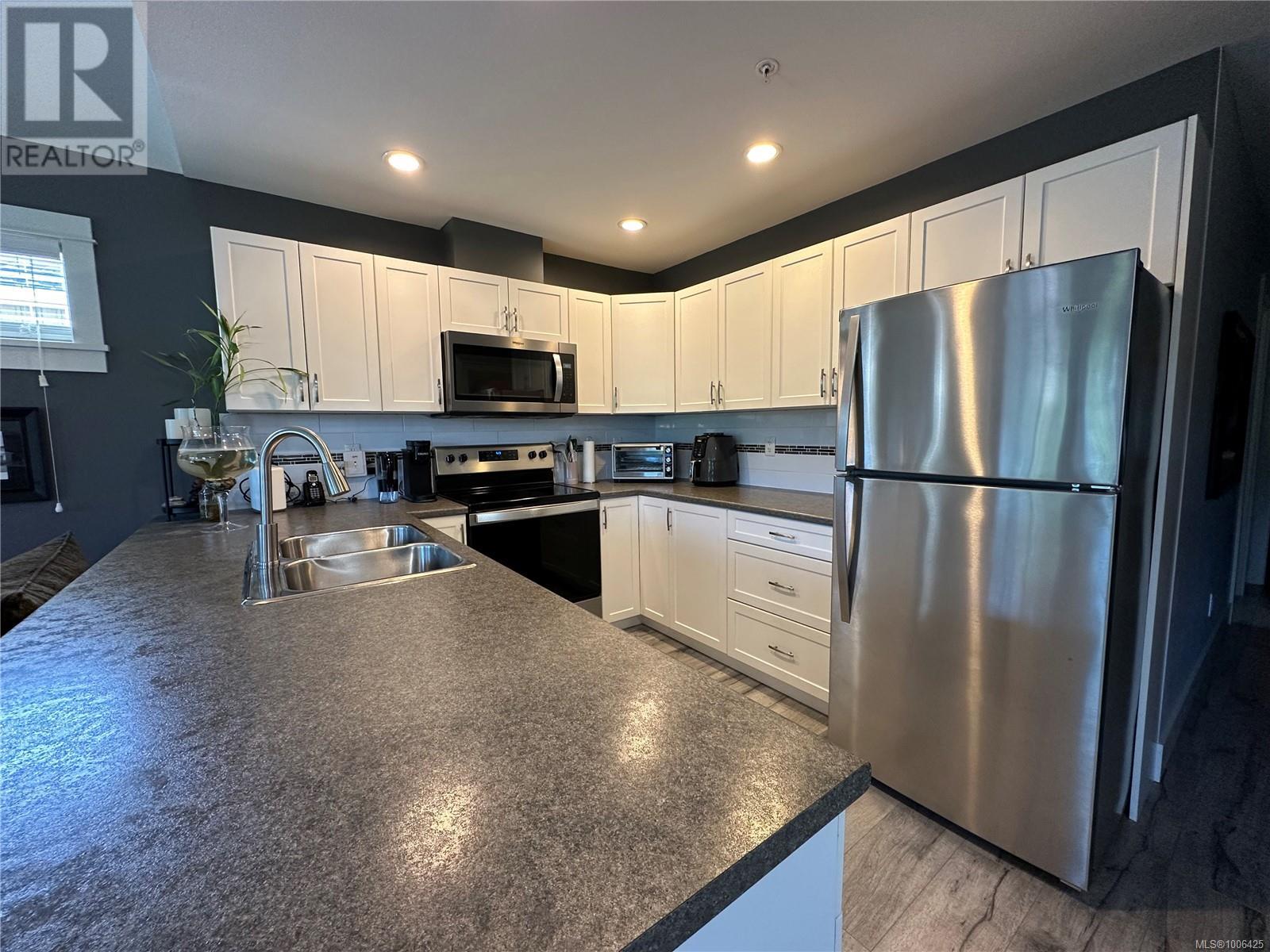 #3 6183 NITINAT WAY - Image 18