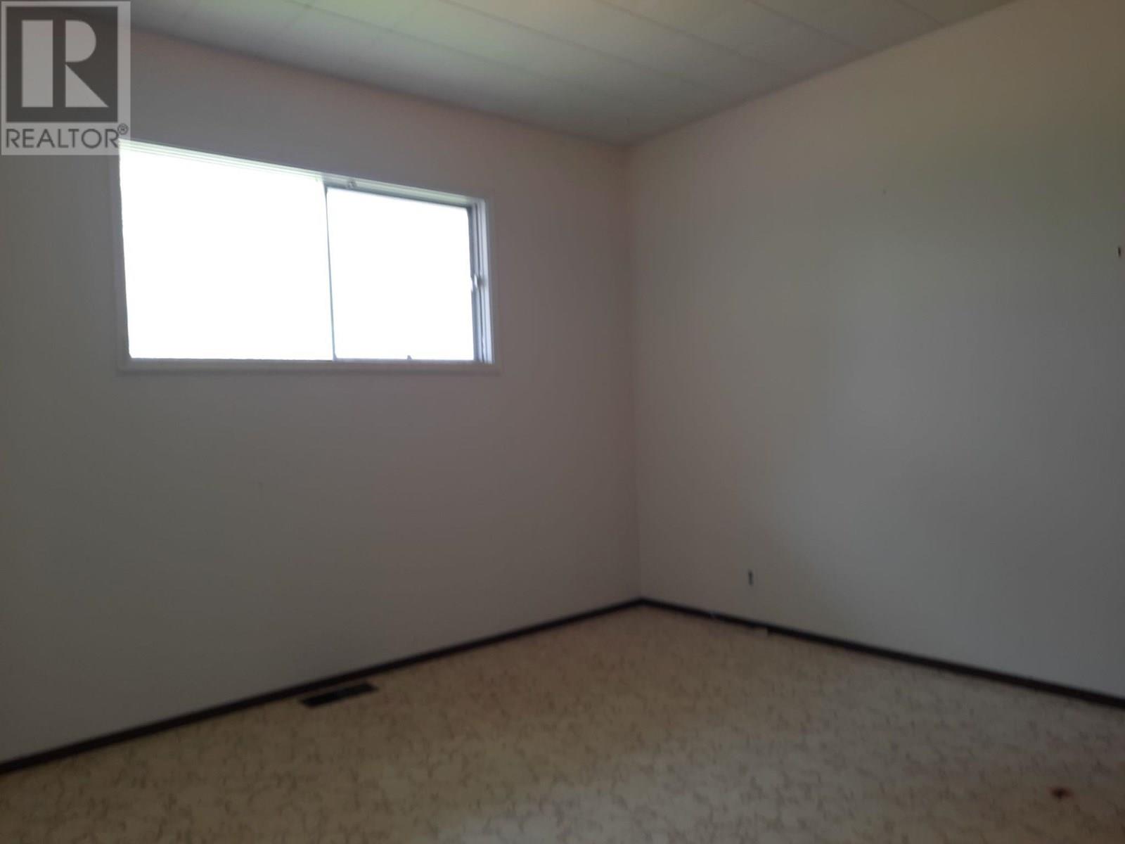 6045 TOWER Road, Grand Forks