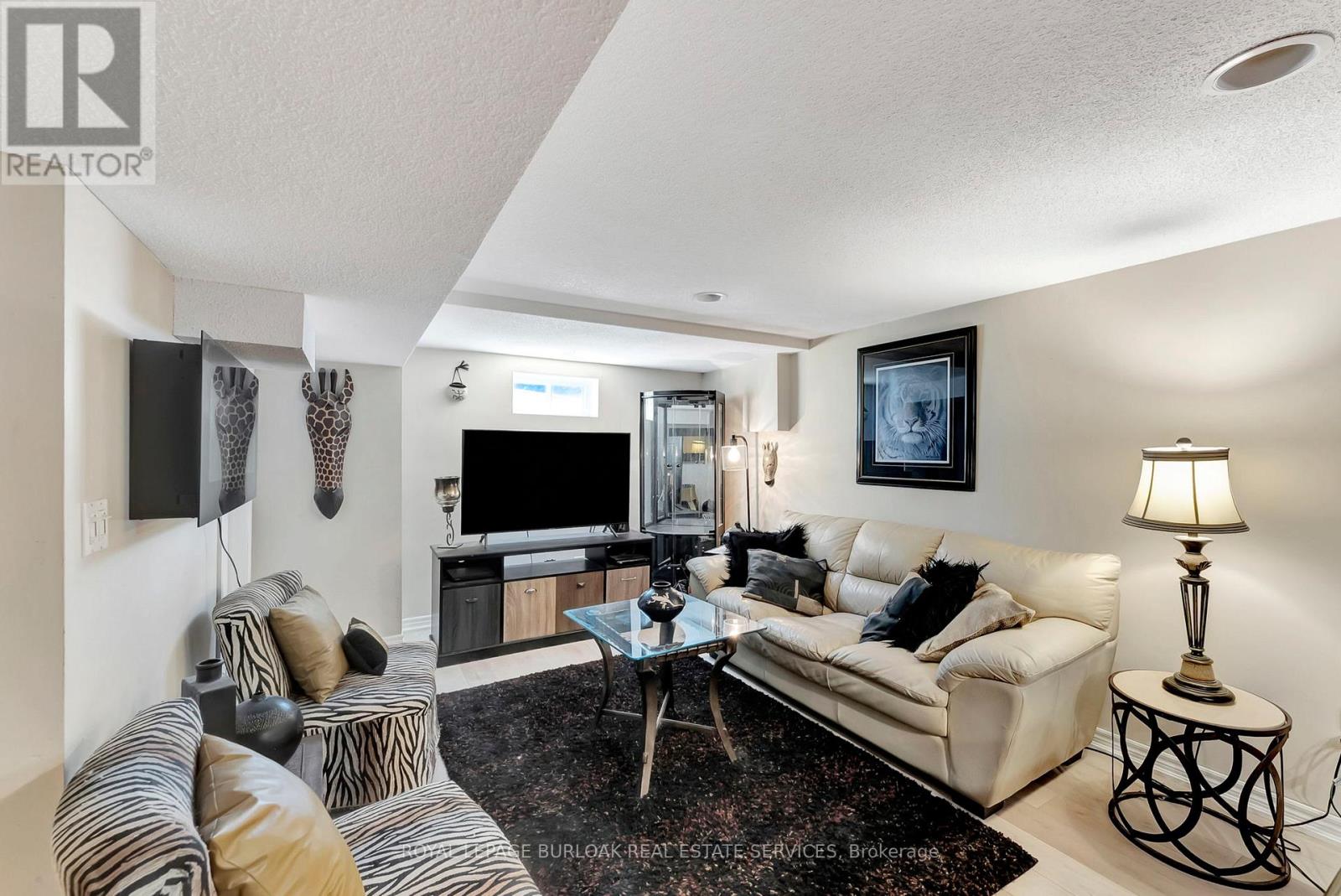 Photo 23 of 2325 Duncaster Drive, Burlington ON