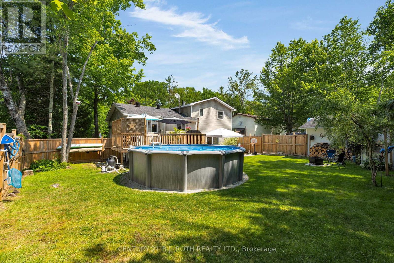 Photo 32 of 175 Segwun Boulevard, Gravenhurst ON