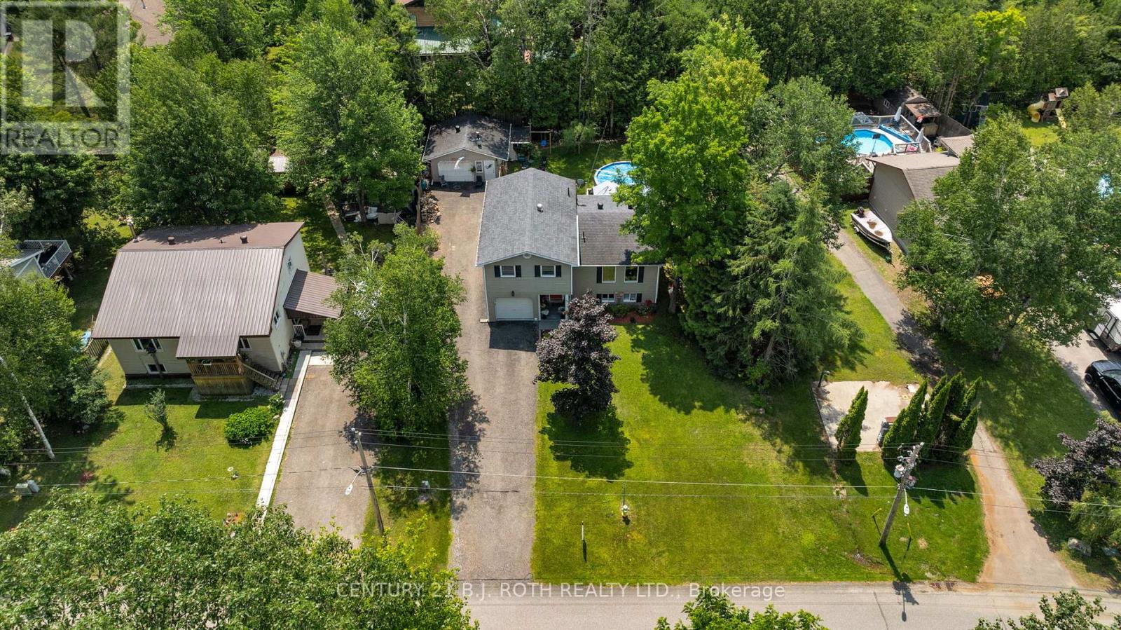Photo 34 of 175 Segwun Boulevard, Gravenhurst ON