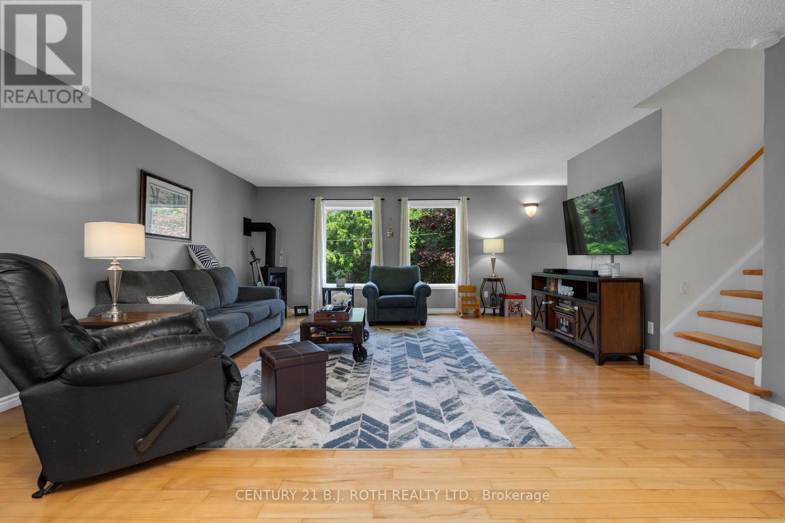Photo 7 of 175 Segwun Boulevard, Gravenhurst ON